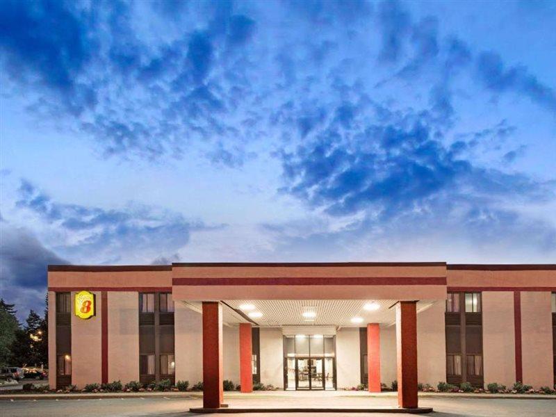 Super 8 By Wyndham Brockton Otel Dış mekan fotoğraf