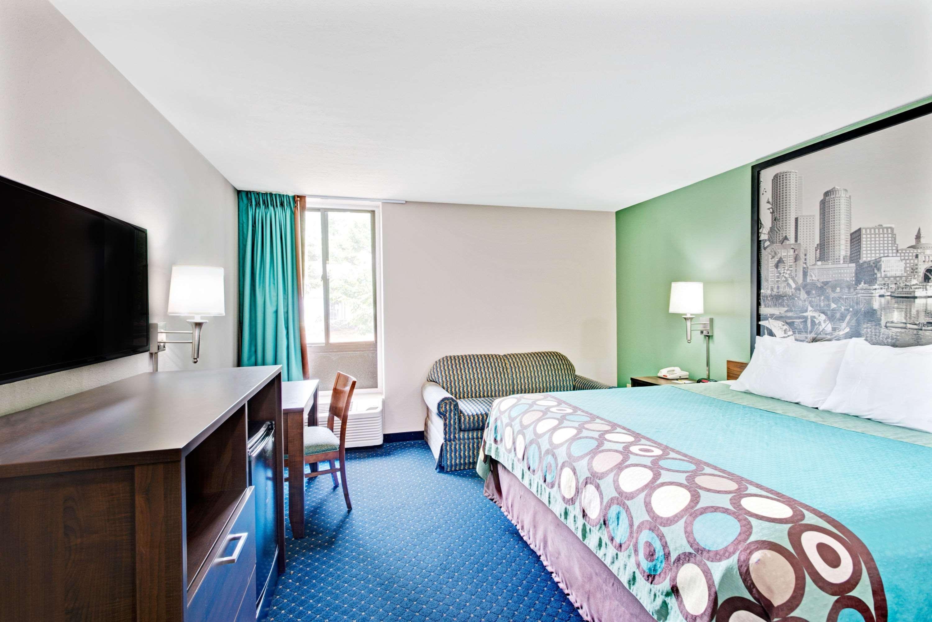 Super 8 By Wyndham Brockton Otel Dış mekan fotoğraf